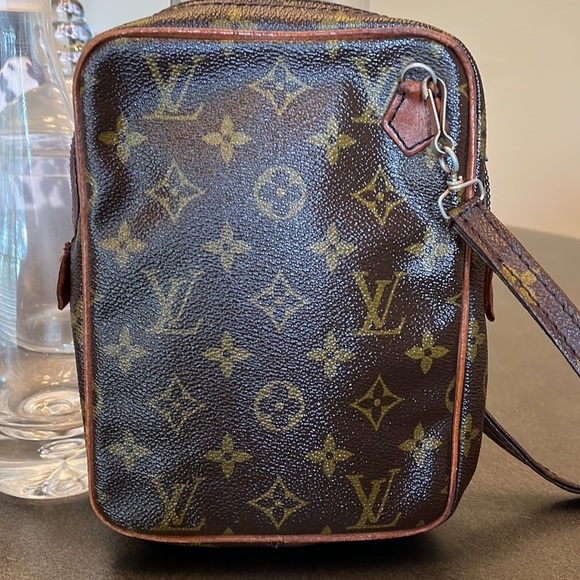 Louis Vuitton Vintage Danube **Authentic** - Picture 3 of 14